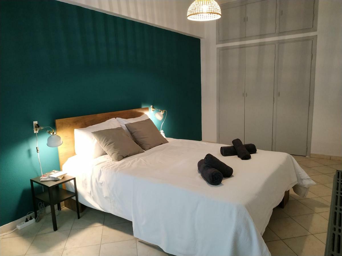 Bright Apartment Steps From The Sea Thessaloníki Ngoại thất bức ảnh