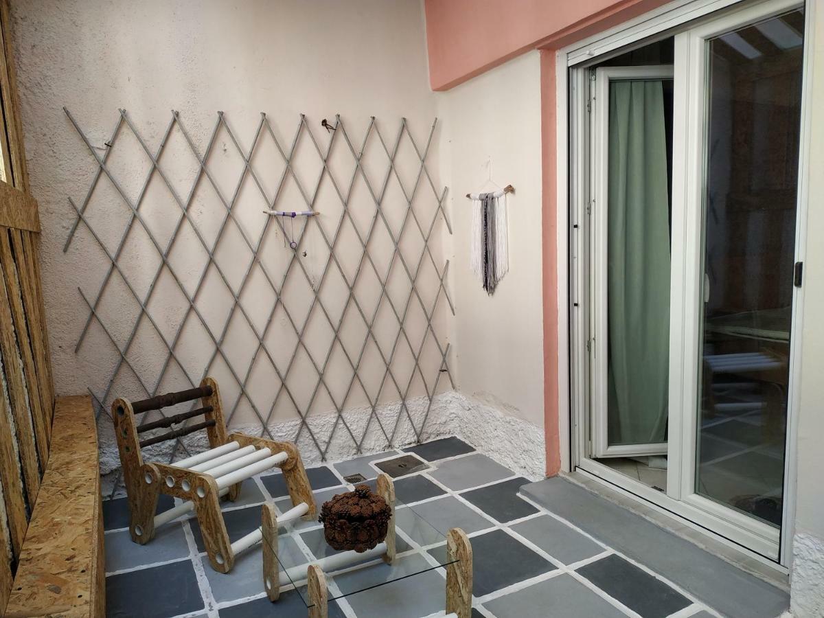 Bright Apartment Steps From The Sea Thessaloníki Ngoại thất bức ảnh